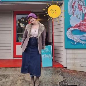 Meet your Posher, Evie